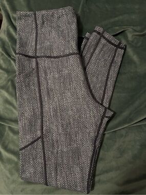 KIAVA Black and White Herringbone Ponte Leggings